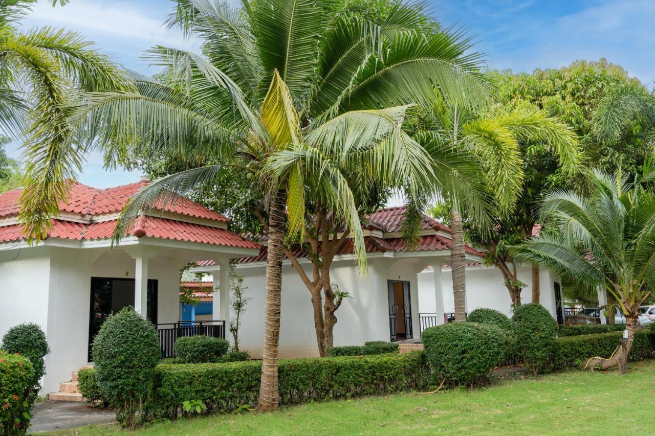 Matcha Lanta Resort Koh Lanta Exterior photo